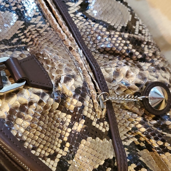 Like new BE & D python shoulder bag - Picture 2 of 11